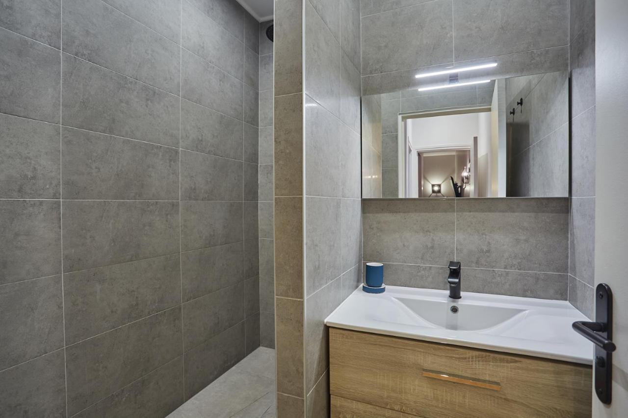 Apartment Center Of Paris By Studio Prestige Eksteriør bilde